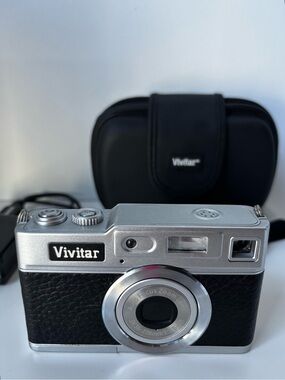 Vivitar Silver and Black Compact Digital Camera with Carry Case